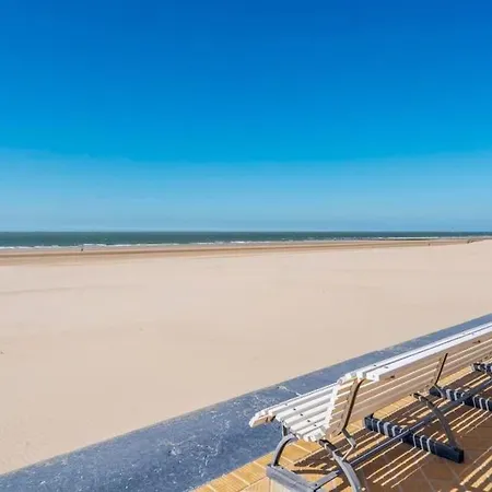 Lägenhet Raversea Op Enkele Minuten Wandelen Van De Zee. *