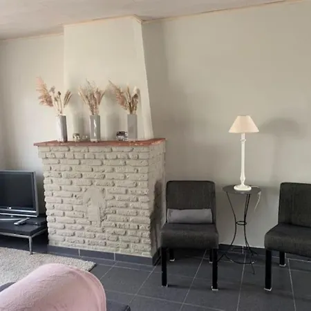 Appartement Raversea Op Enkele Minuten Wandelen Van De Zee. Oostende