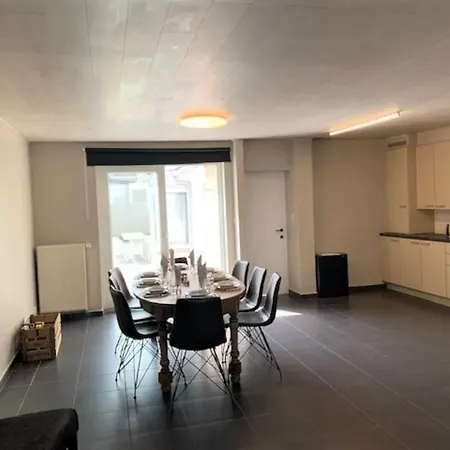 Apartment Raversea Op Enkele Minuten Wandelen Van De Zee. *